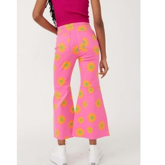 FREE PEOPLE YOUTHQUAKE PRINTED CROPS IN LIPSTICK COMBO•31 - Picture 4 of 9